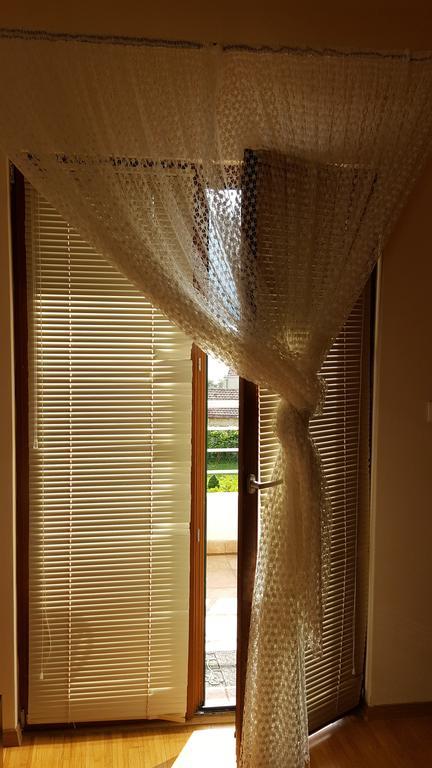 Roman Gardens Studio Apartment Risan Exterior photo