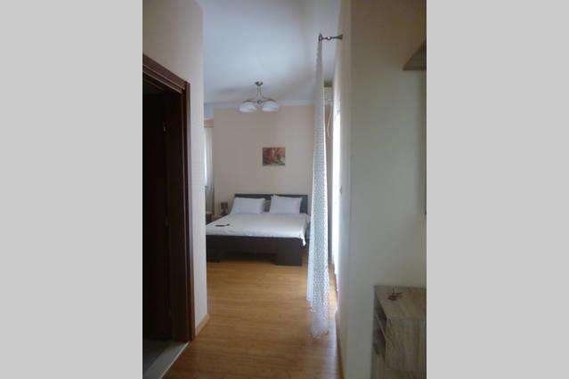 Roman Gardens Studio Apartment Risan Exterior photo
