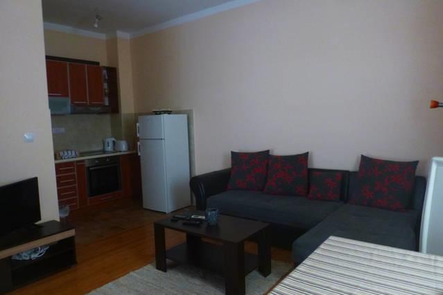 Roman Gardens Studio Apartment Risan Exterior photo